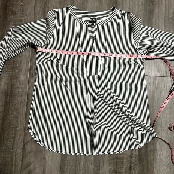 Talbots Perfect Popover - Picture 9 of 9